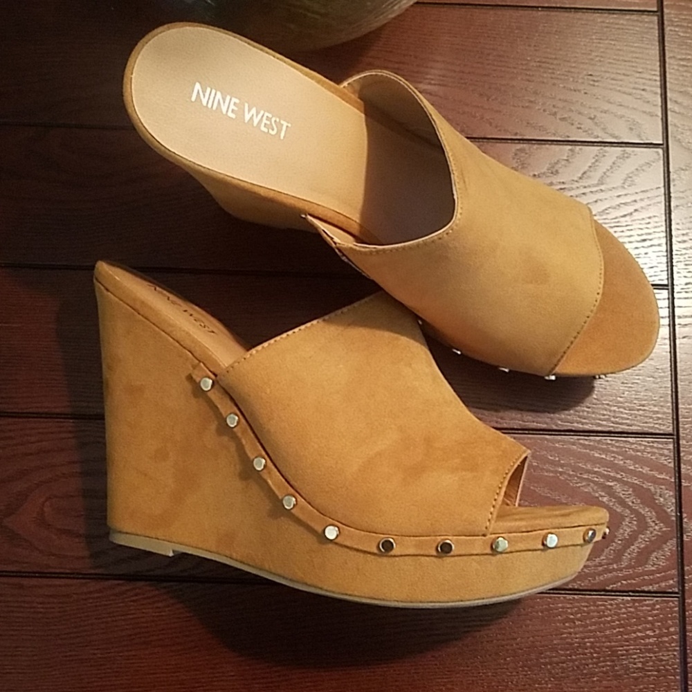 Nine West Suede wedge sandal (NIB)